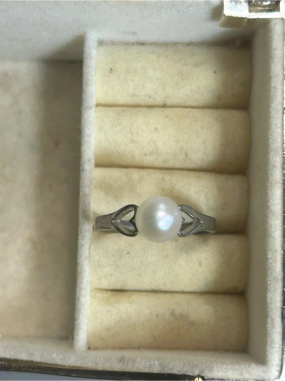 Pearl Heart Accent Ring - White Pearl on Silver-Tone Band